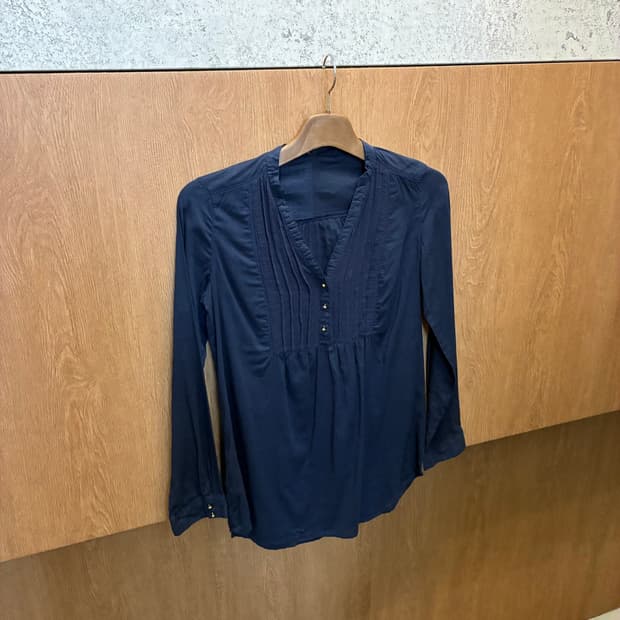 빈티지 긴팔 블라우스 프릴 브이넥 버튼 디테일 네이비 k425 