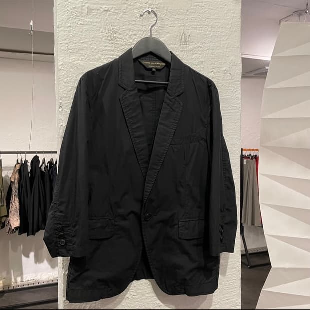 꼼데가르송 옴므 플러스 크롭 블레이저