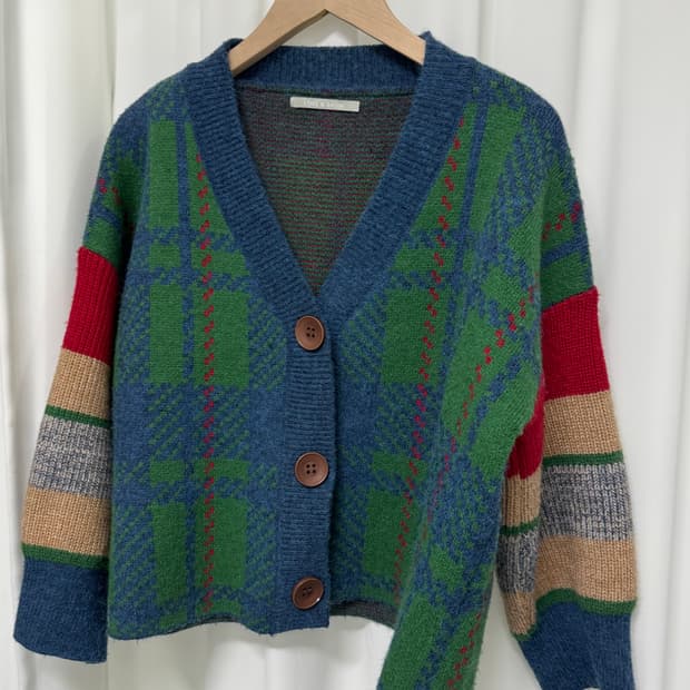 러브앤쇼 체크 울 니트 가디건