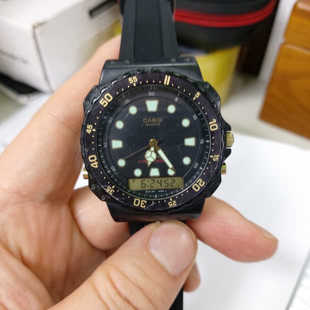 빈티지한 매력이 돋보이는 카시오 쿼츠