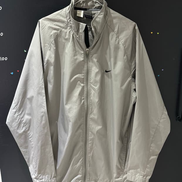 나이키 클라이마핏 올드스쿨 스우시 바람막이