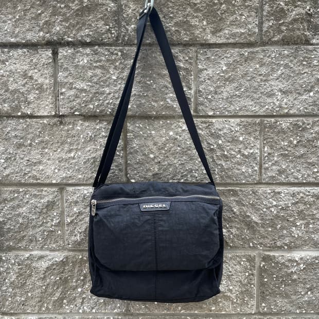 [OS] Diesel VTG 나일론 남여 크로스백