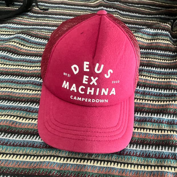 데우스 트러커 캡