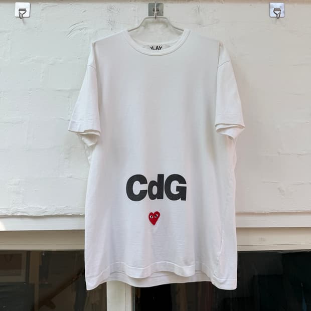 Play Comme des Garcons x CDG 화이트 반팔티 XL