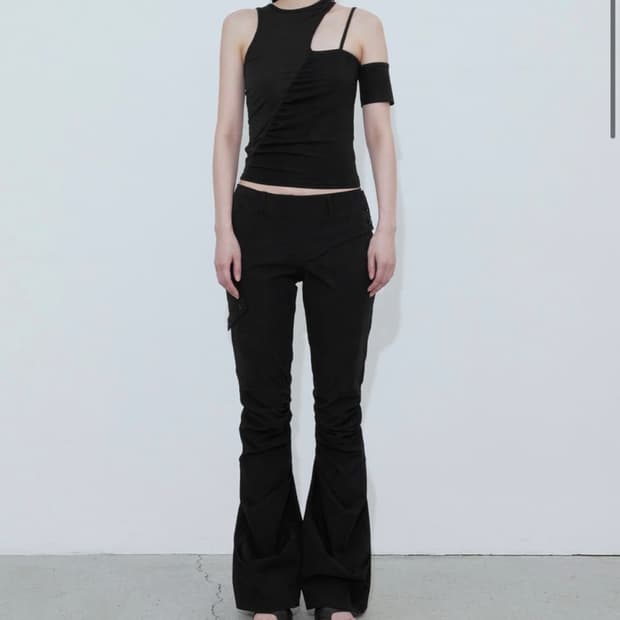 보헤미안서울 OBLIQUE COMBINED TOP BLACK