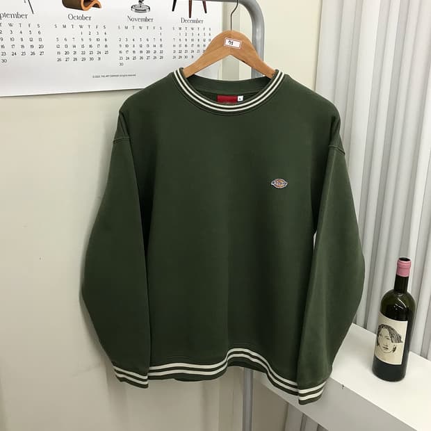 디키즈 올리브그린 맨투맨