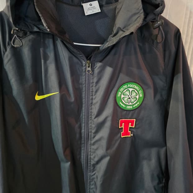 나이키 바람막이 자켓