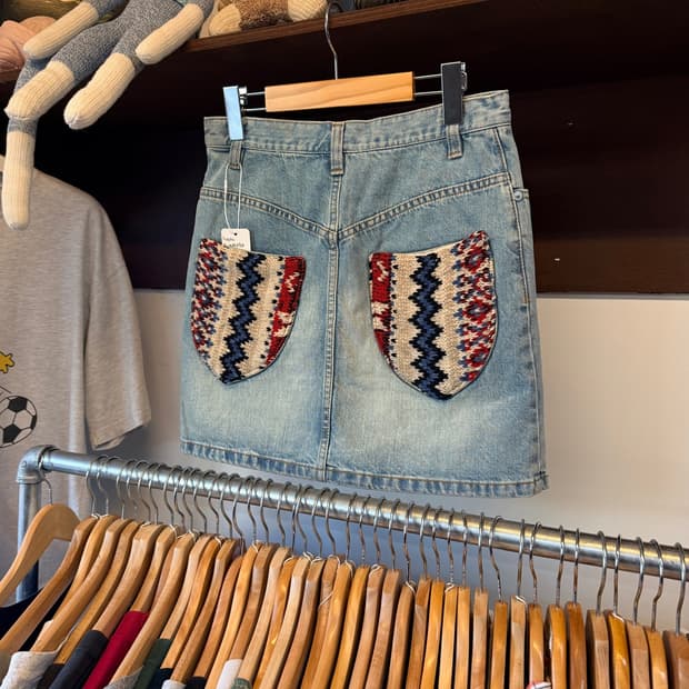 SUNAO KUWAHARA 데님 에스닉 니트 포인트 스커트