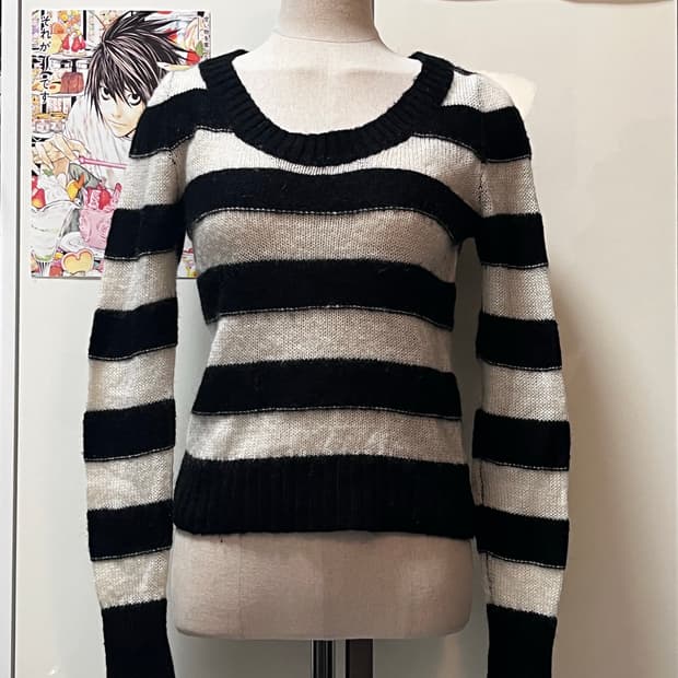 스트라이프 니트 긴팔