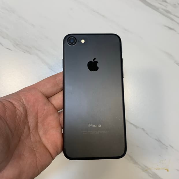 아이폰7매트블랙 32GB카메라무음