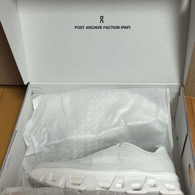 온파프 / 온러닝 파프 클라우드몬스터 화이트 290