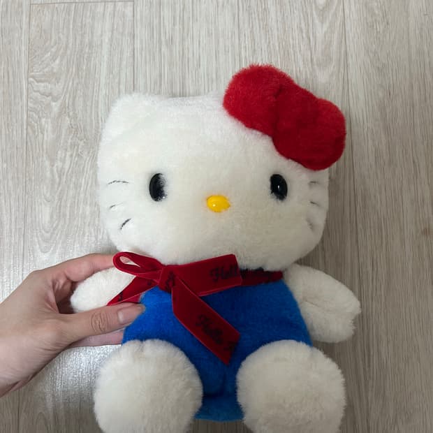 산리오 헬로키티 뉴레트로 봉제인형