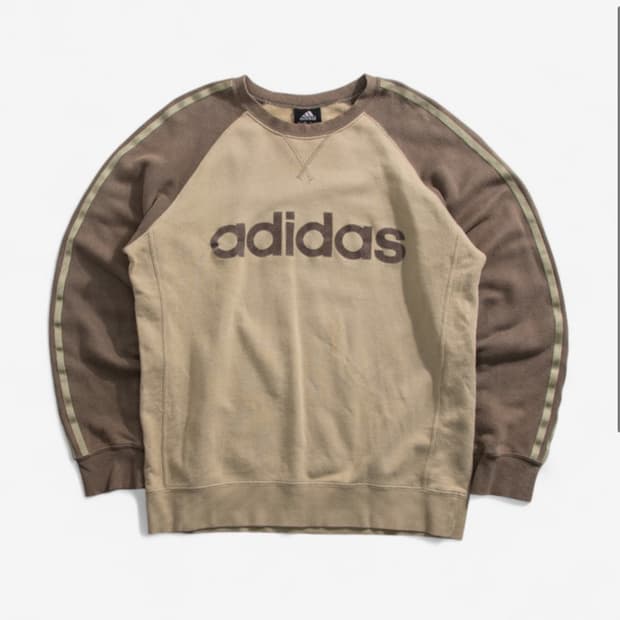 아디다스 빈티지 브라운 맨투맨 모카