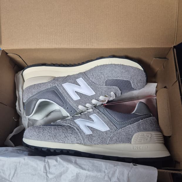 뉴발란스 574 그레이 240 새상품