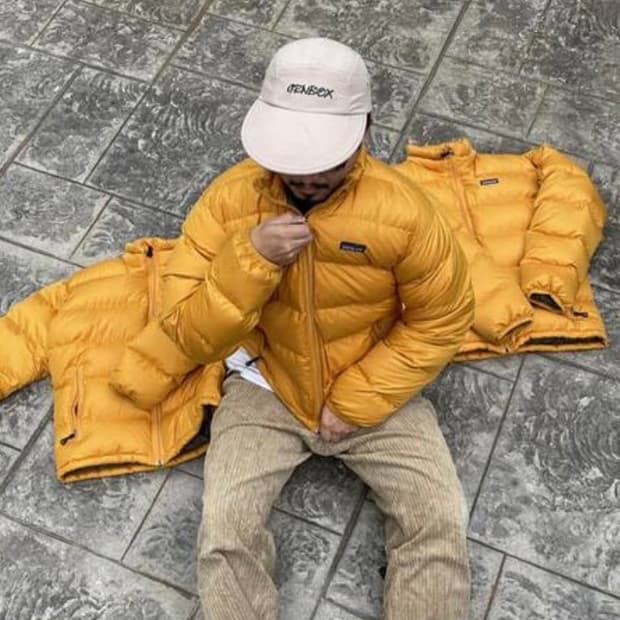 파타고니아 패커블 구스다운 망고 컬러