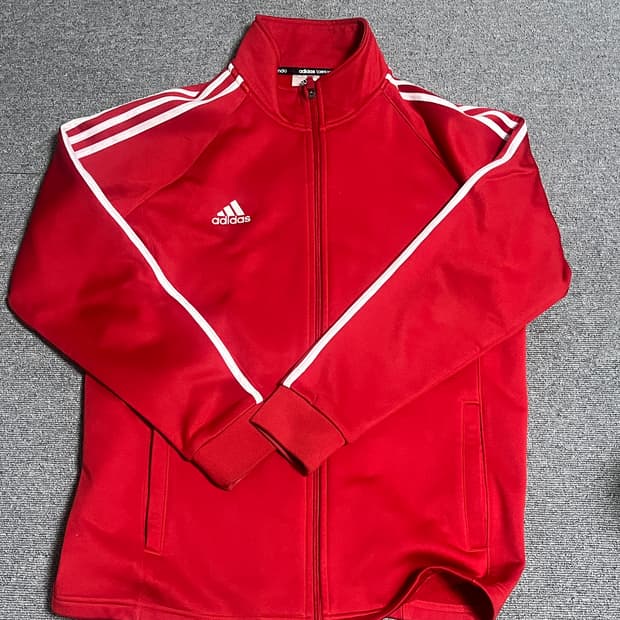 아디다스 빨간 져지