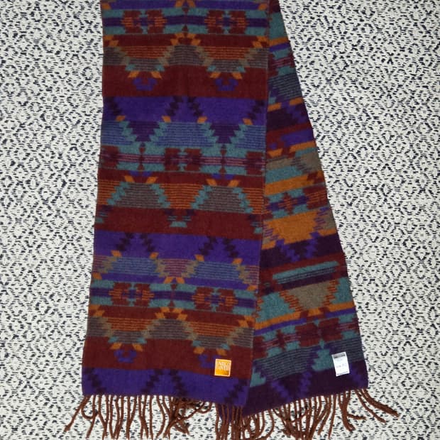 엔리코 코베리 나바호 패턴 울 머플러