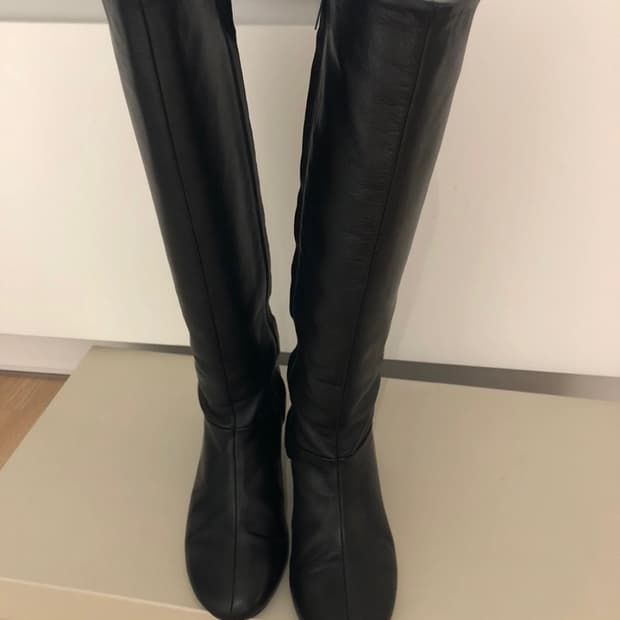 COS 가죽 롱부츠