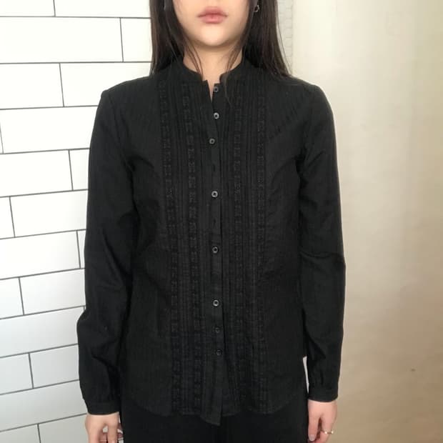 M / Liz wear 레이스 블라우스
