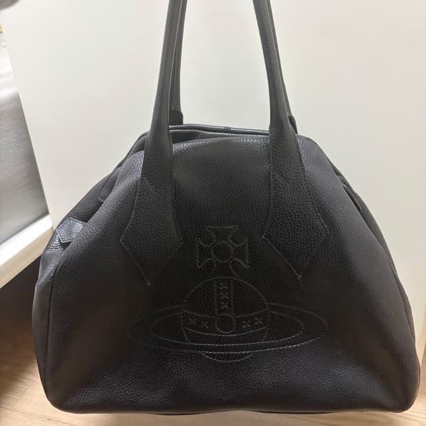 비비안웨스트우드 야스민 빅 토트백