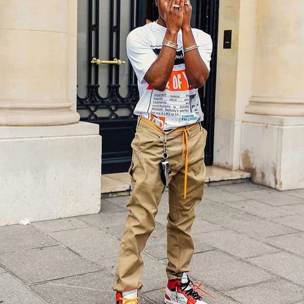 로에베 Fire of youth 아나그램 반팔 티셔츠 판매 합니다.