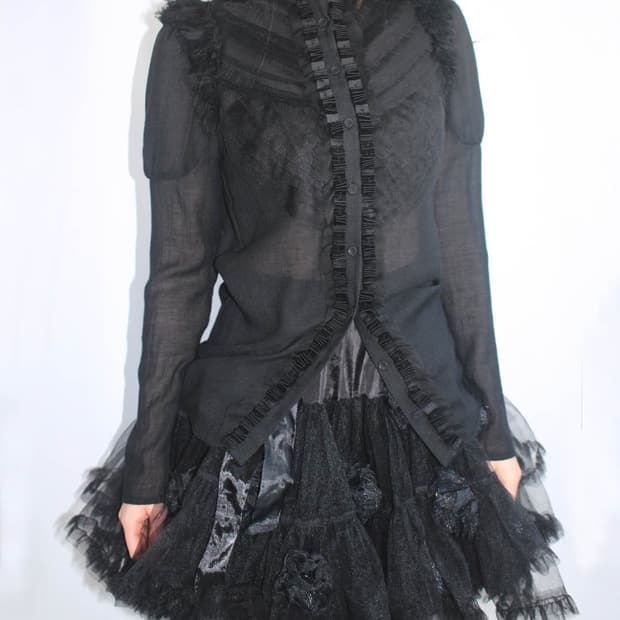 Feather frill layered gothic puff blouse