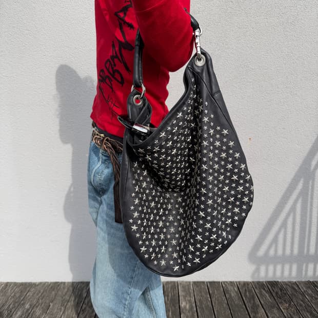 지미추 스타 스터드 레더 호보백