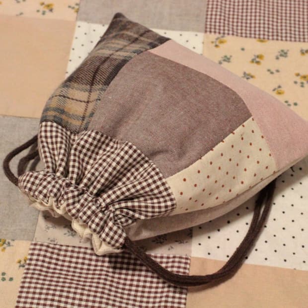 핸드메이드 패치워크 스트링 파우치
