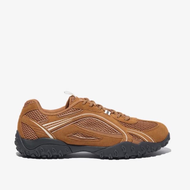 휠라 에샤페 카멜