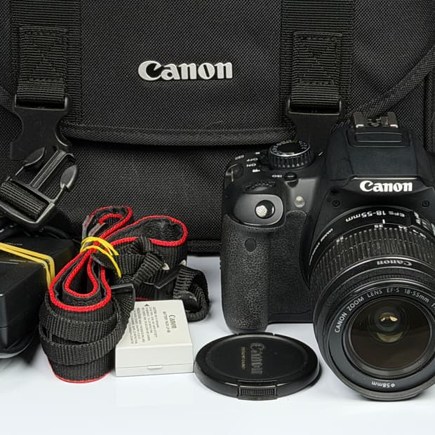 캐논 EOS 650D DSLR 카메라