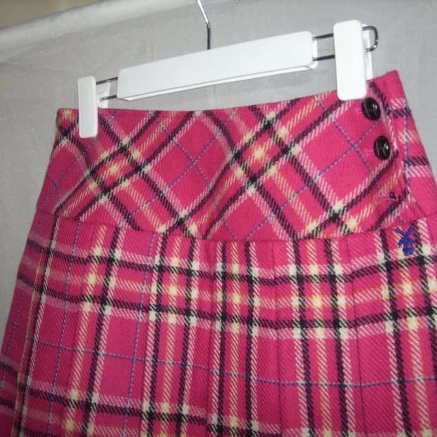 537. Lovely pink check mini SK