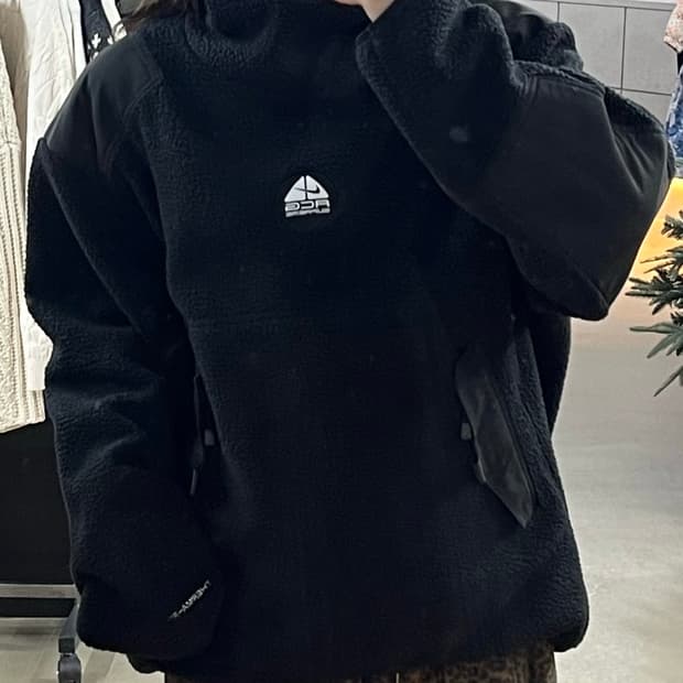 슈프림 나이키 acg 플리스 풀오버 블랙