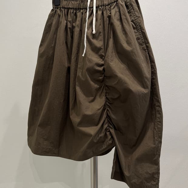 꼼데가르송 꼼꼼 09ss 비대칭 셔링 스커트