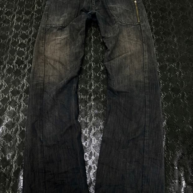 “BA-TSU” 00’s Zipper Detail Curve Jeans