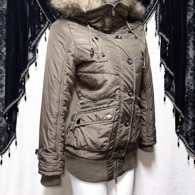 라쿤퍼후드 하이넥 패딩점퍼투웨이 울프죠 y2k 아카이브 펑크 갸루 핀터