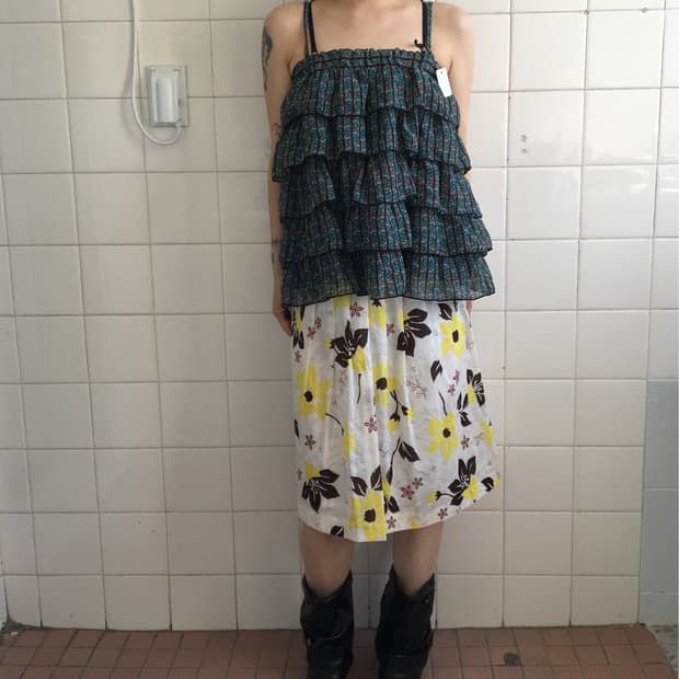Flower pattern layer sleeveless