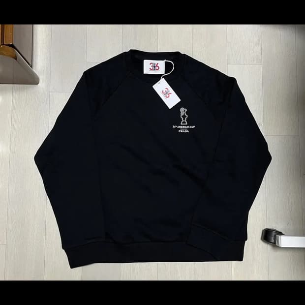 정품 프라다 아메리카컵 맨투맨