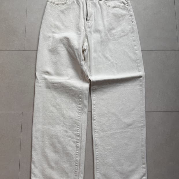 핏 때문에 입는 크림 와이드 진 31-32