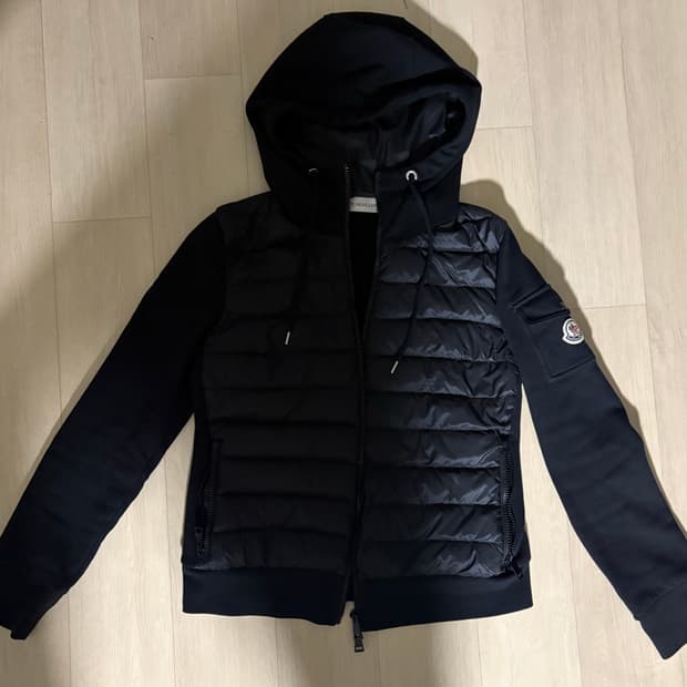 백화점판 정품 몽클레어 후드 패딩집업