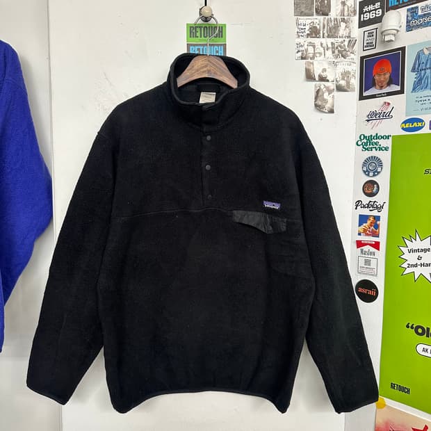 00‘s 파타고니아 신칠라 스냅티 ’올블랙‘