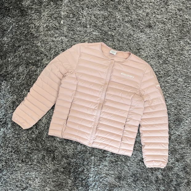 디스커버리 여성 구스다운 경량패딩 (100)