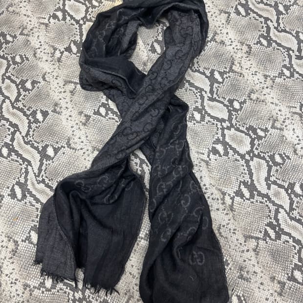 [GUCCI]Logo Print Black Scarf