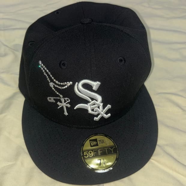 Capo Pinned Capo Girl Fitted