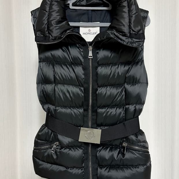 몽클레어 여성 패딩 조끼 0사이즈