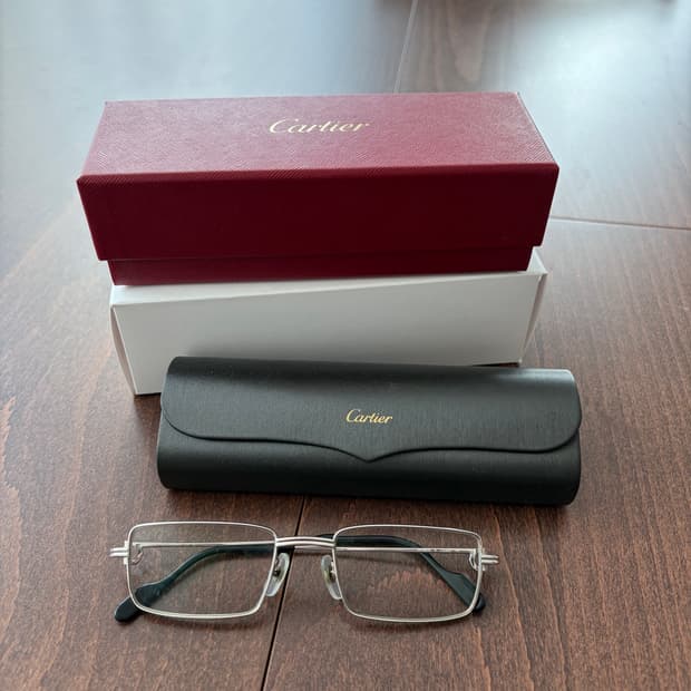 까르띠에 안경 (변색렌즈)