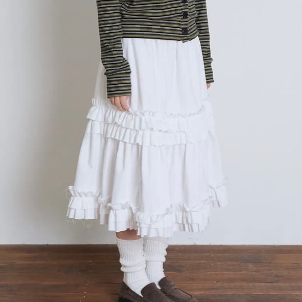 잇자바이브-RUFFLE POINT SKIRT - WHITE