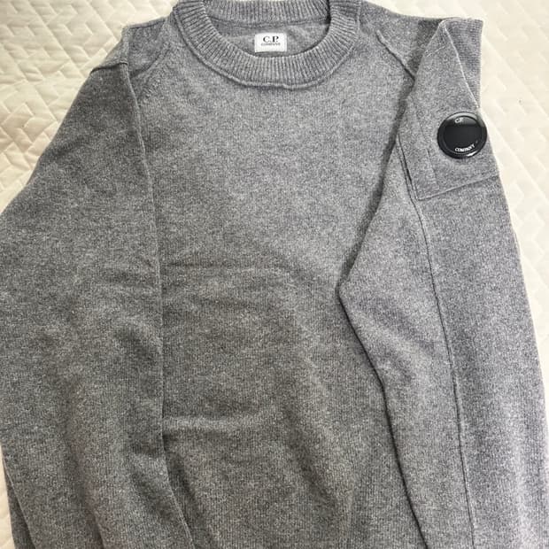 cp컴퍼니 남성니트 54사이즈