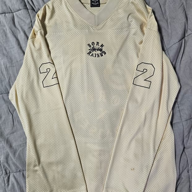 [L]스투시x본앤레이즈드 풋볼 저지 크림