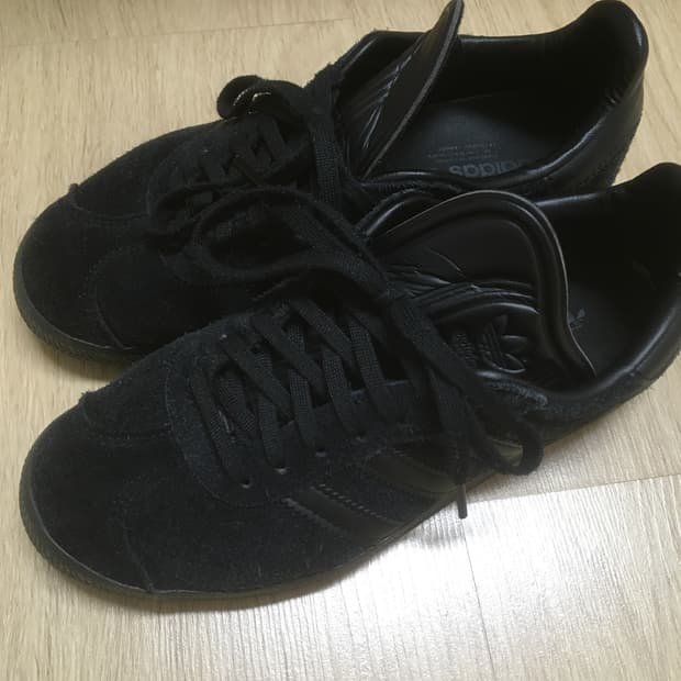 아디다스 가젤 트리플블랙 uk4