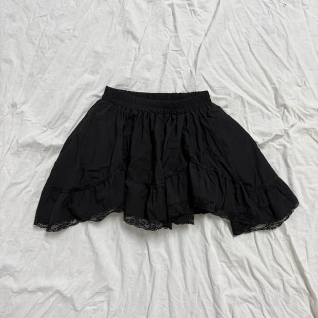 새상품 / 레이스 언발 스커트 속바지 내장 